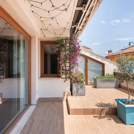 Apartment Filarmonico - Terrace Near Arena